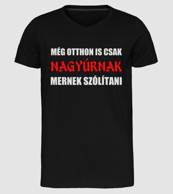  minta fekete pólón