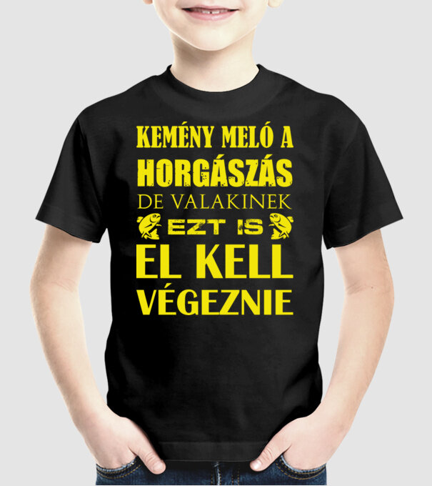  minta fekete pólón