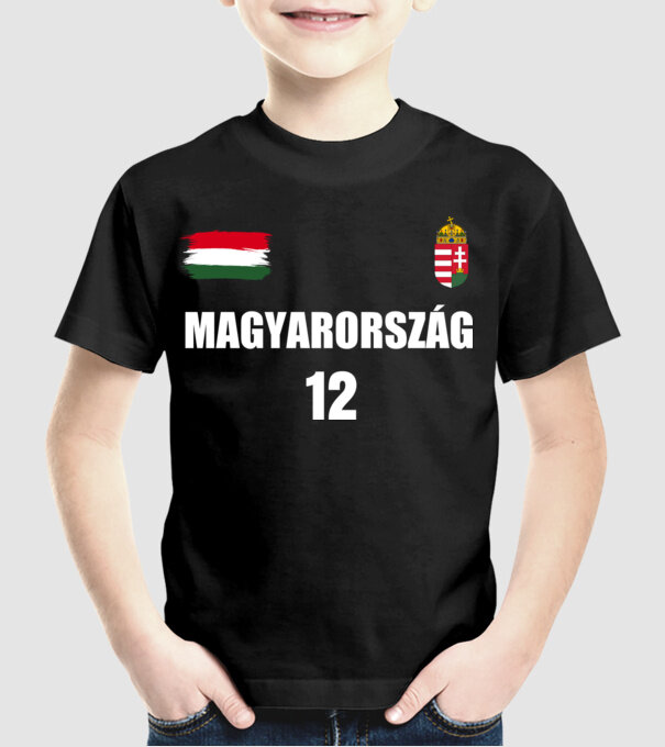  minta fekete pólón