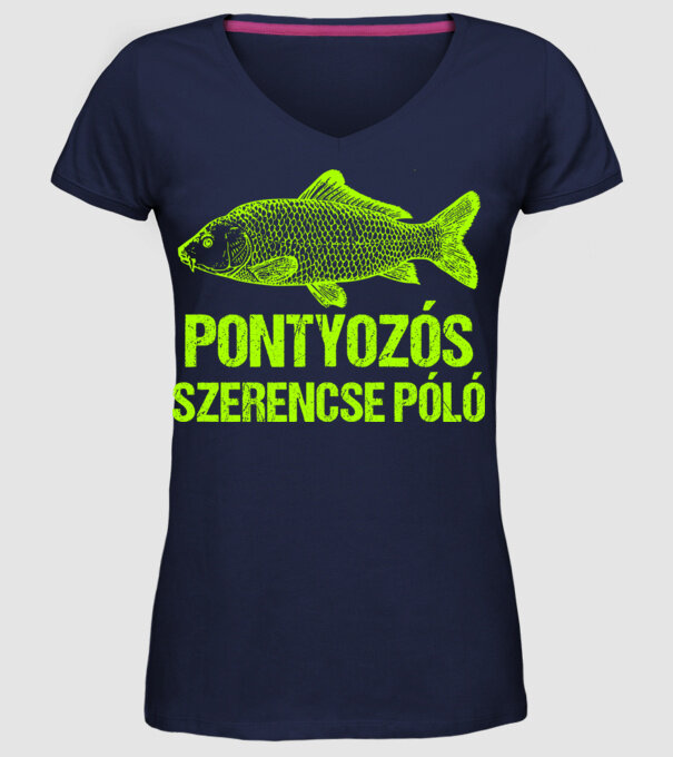  minta sötétkék pólón