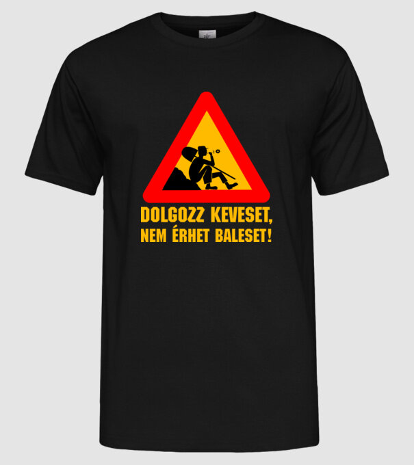  minta fekete pólón