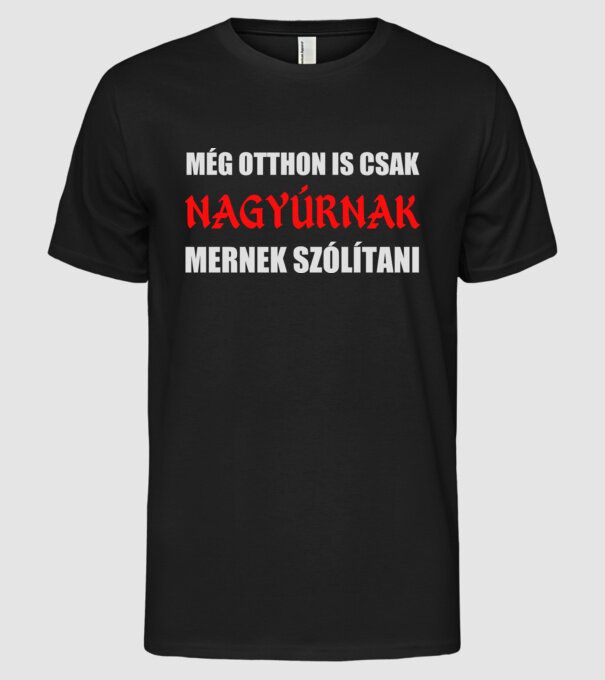  minta fekete pólón