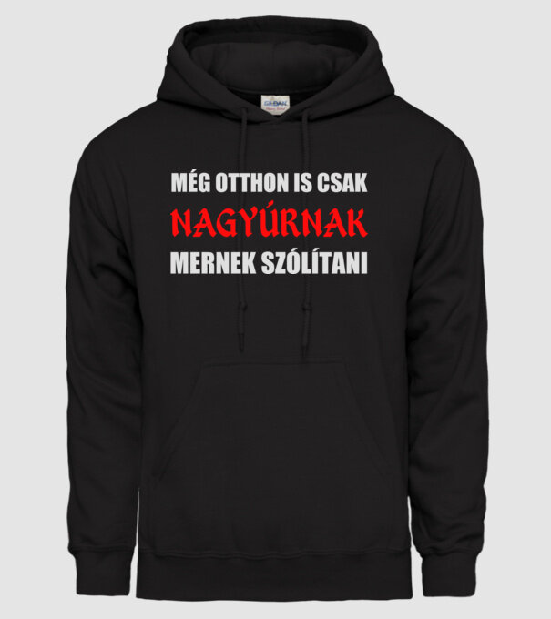  minta fekete pólón