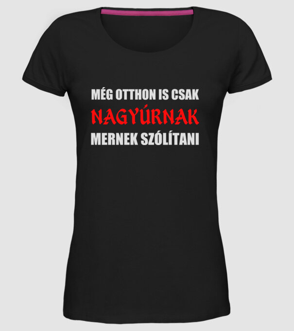  minta fekete pólón