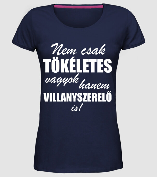  minta sötétkék pólón