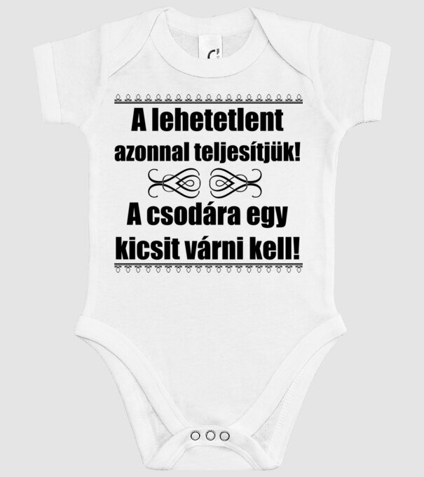  minta fehér pólón