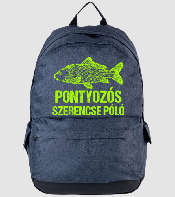  minta farmerkék pólón