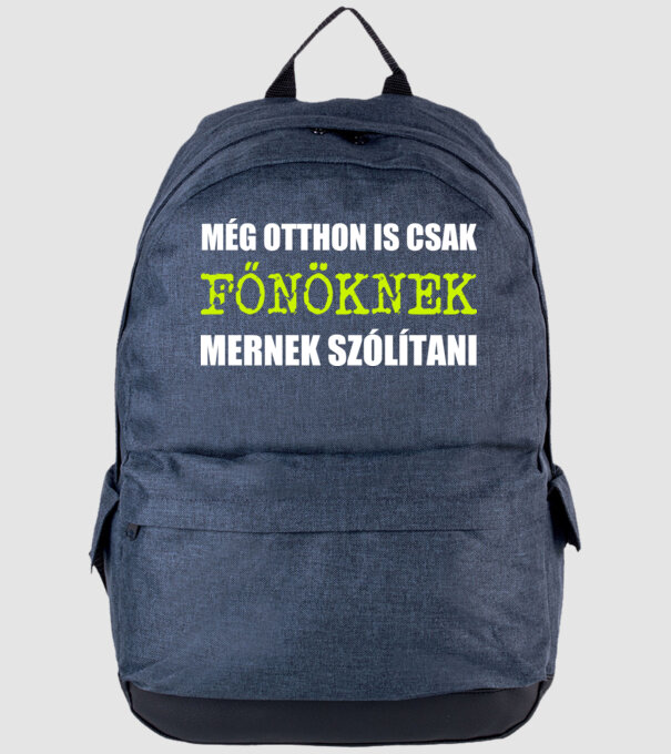  minta farmerkék pólón