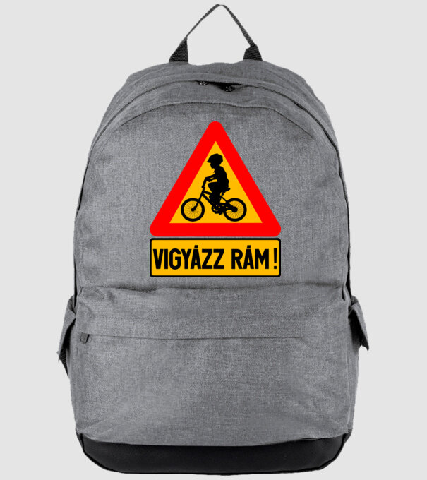  minta szürke pólón