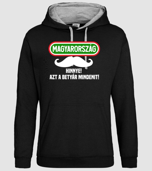 minta fekete pólón