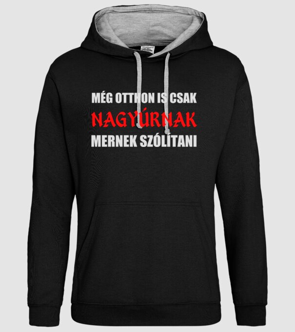  minta fekete pólón