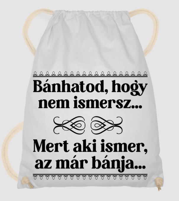  minta fehér pólón