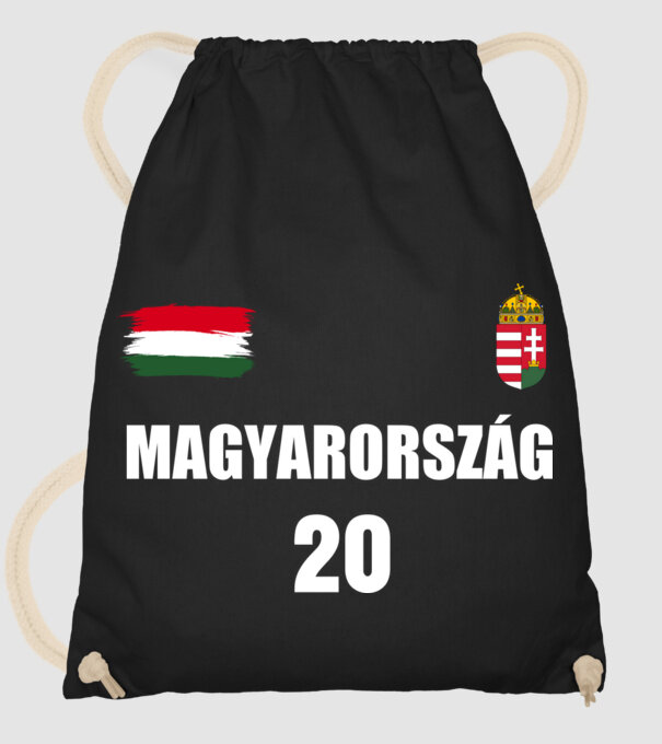  minta fekete pólón