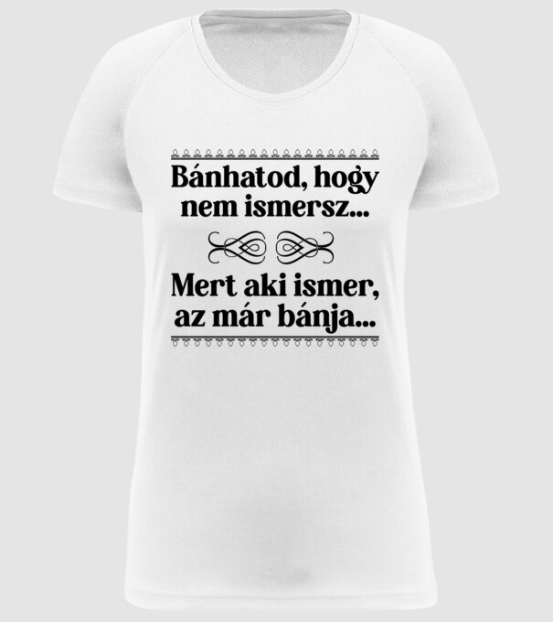  minta fehér pólón