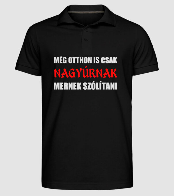  minta fekete pólón