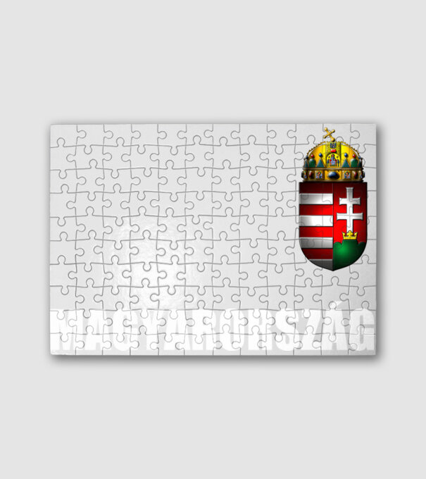  minta fehér pólón
