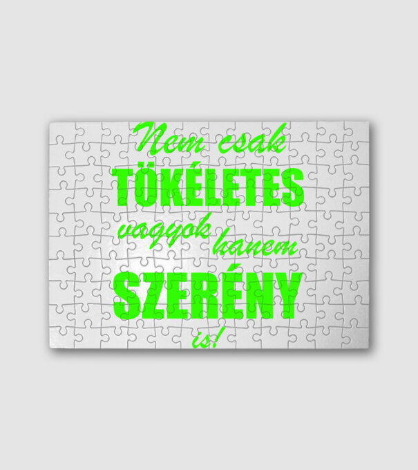  minta fehér pólón