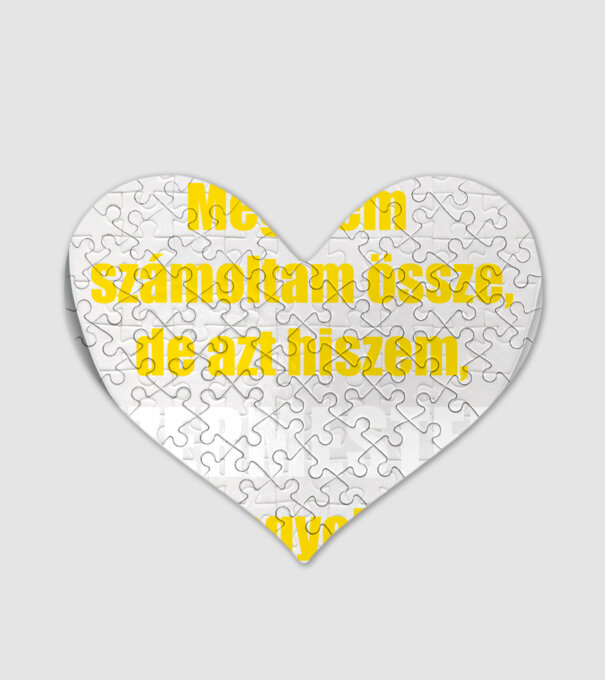  minta fehér pólón