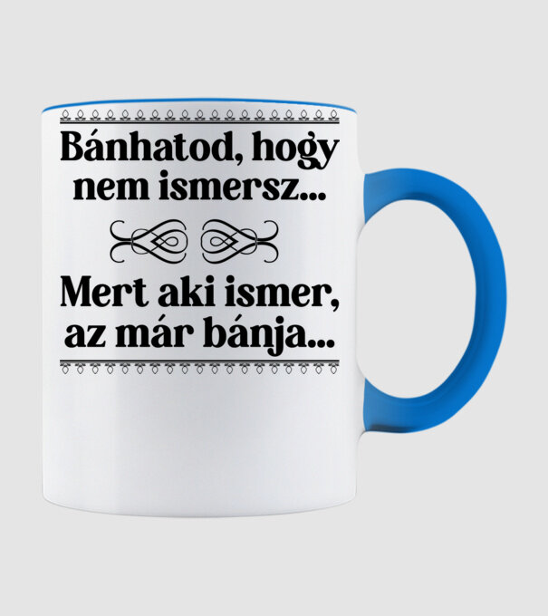  minta világoskék pólón